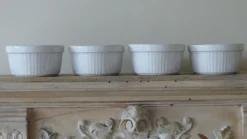 4 ramequins vintage en céramique blanche