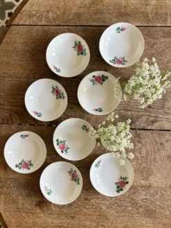 8 ramequins vintage en porcelaine