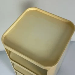 Rangement Kartell Componibili crème avec trois modules, vintage italien des années 1960.