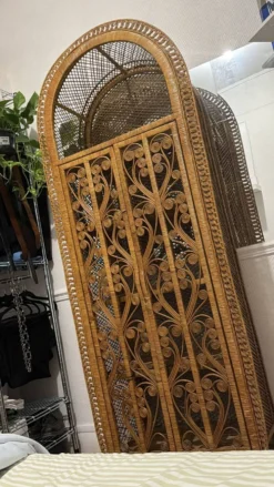 Rare armoire en osier