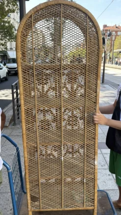 Rare armoire en osier