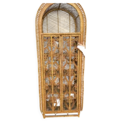 Rare armoire en osier