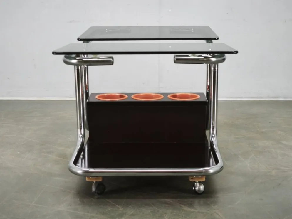 Rare chariot de bar en chrome, verre fumé et bois des années 1970, style Space Age