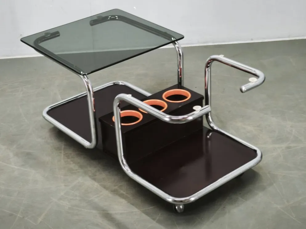 Rare chariot de bar en chrome, verre fumé et bois des années 1970, style Space Age