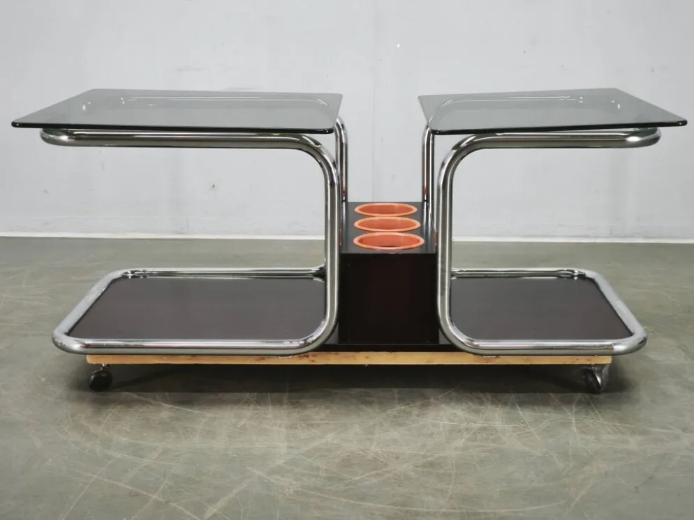 Rare chariot de bar en chrome, verre fumé et bois des années 1970, style Space Age