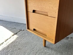 Rare coiffeuse ou bureau du milieu du siècle par John & Sylvia Reid pour Stag 1950