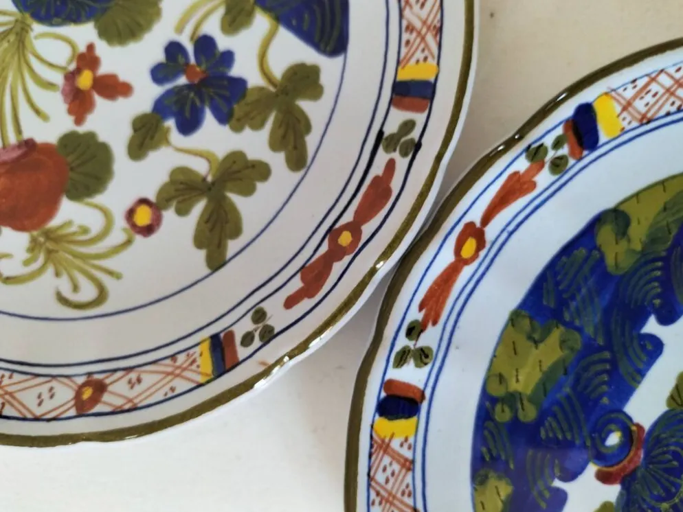 Rare duo d’assiettes italiennes en faïence – CACF Faenza