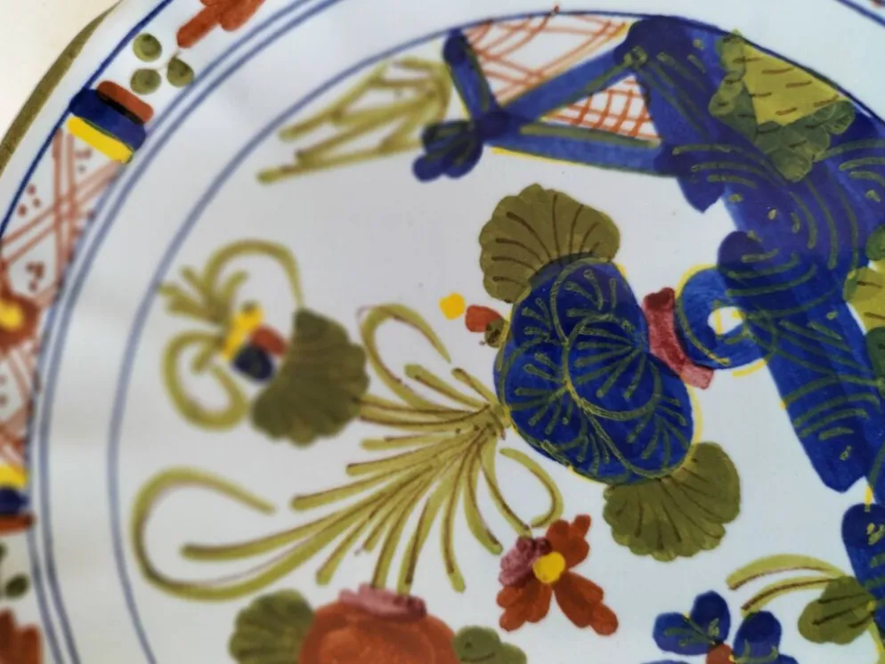 Rare duo d’assiettes italiennes en faïence – CACF Faenza