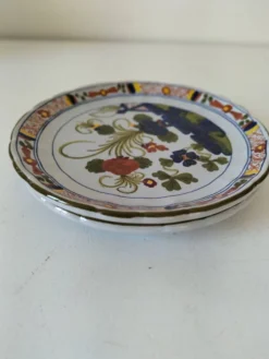 Rare duo d’assiettes italiennes en faïence – CACF Faenza