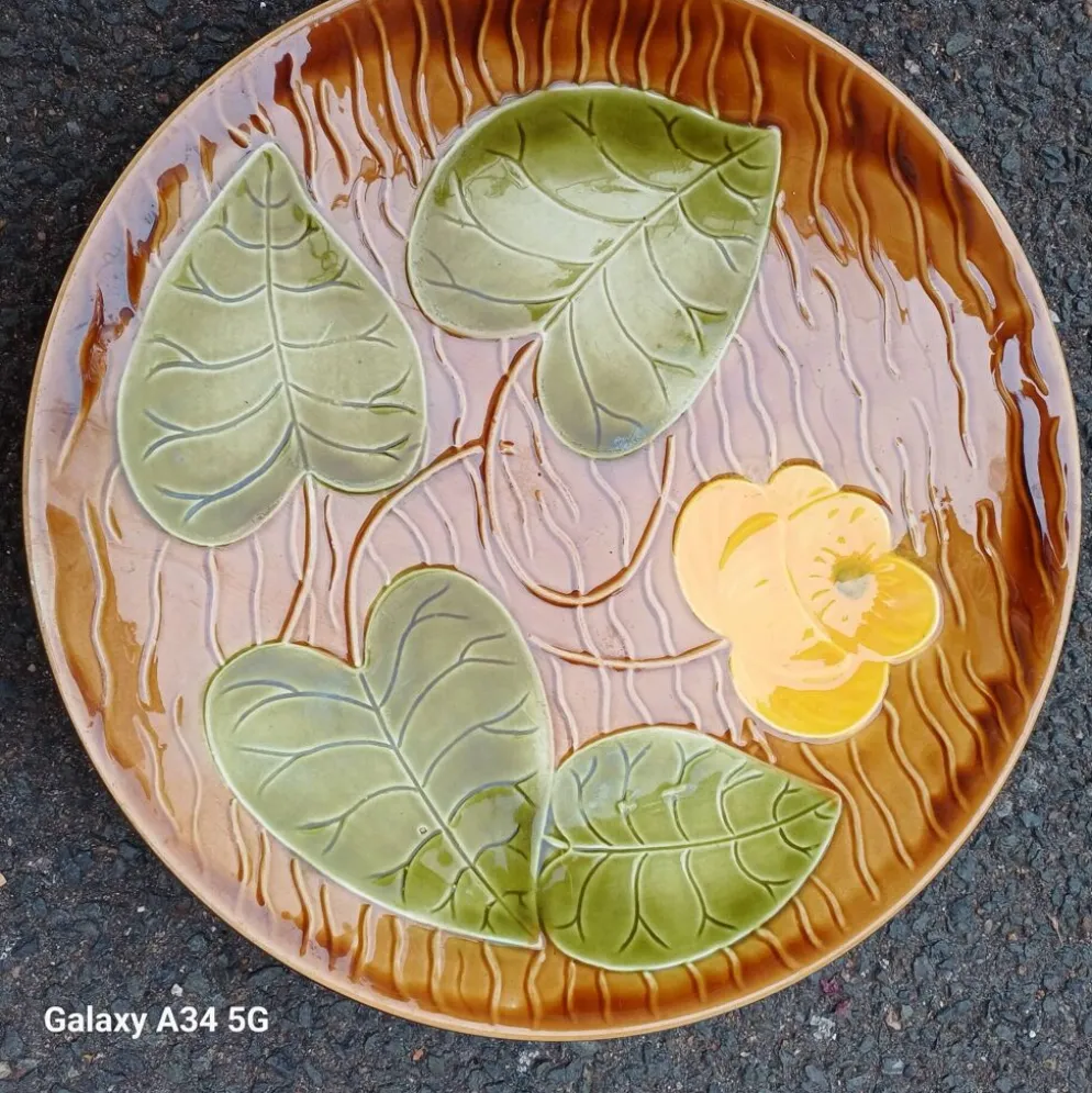 Rare grand plat Majolique Nénuphar – Sarreguemines Vintage