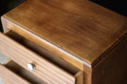 Rare : petite table d'appoint ou de chevêt RENE GABRIEL (années 50).