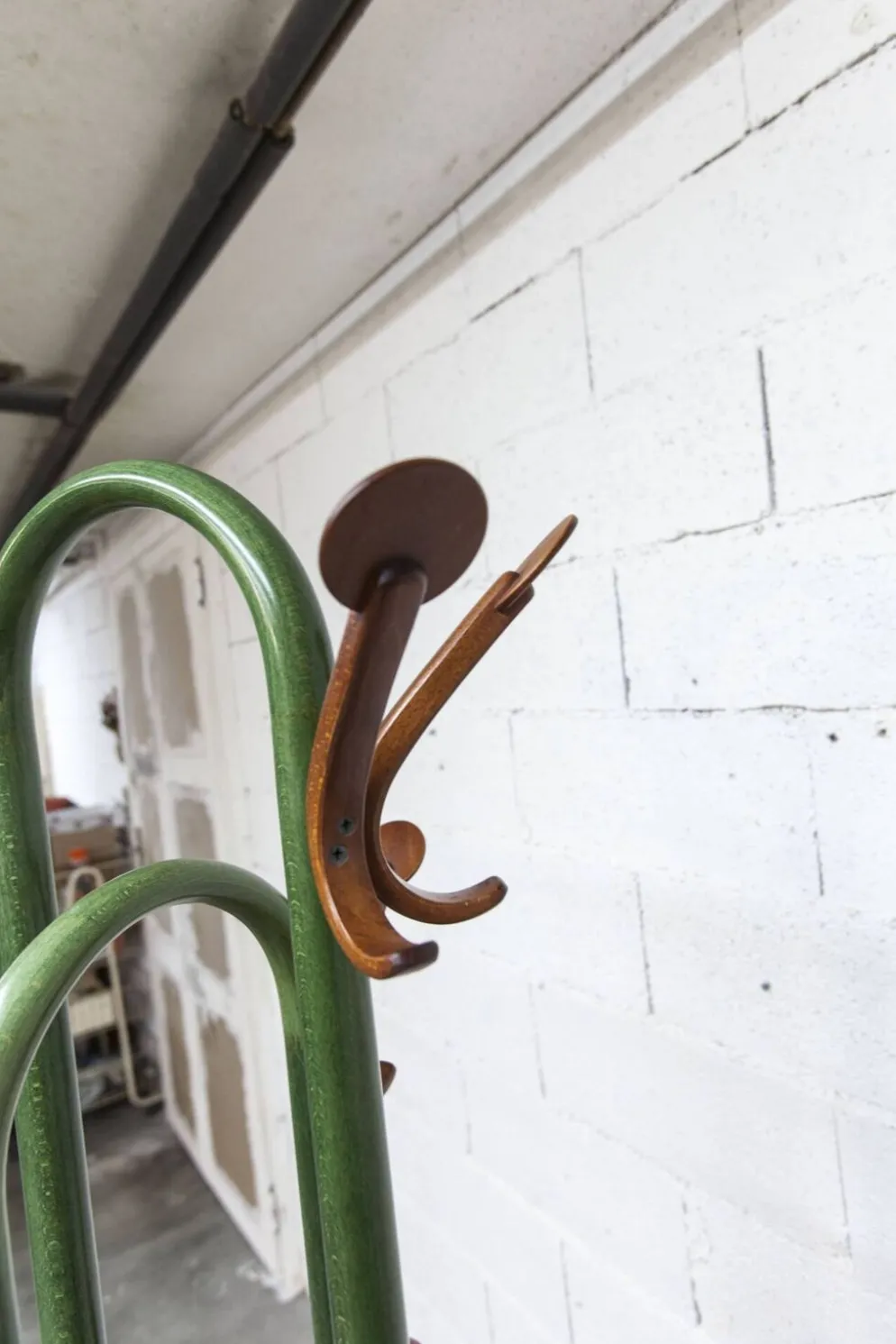 Rare portemanteau perroquet Baumann modèle Dièse 1990