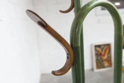 Rare portemanteau perroquet Baumann modèle Dièse 1990