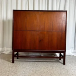 Rare secrétaire scandinave années 60, dans le style de Marian Grabinski pour IKEA