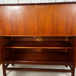 Rare secrétaire scandinave années 60, dans le style de Marian Grabinski pour IKEA