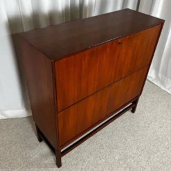 Rare secrétaire scandinave années 60, dans le style de Marian Grabinski pour IKEA