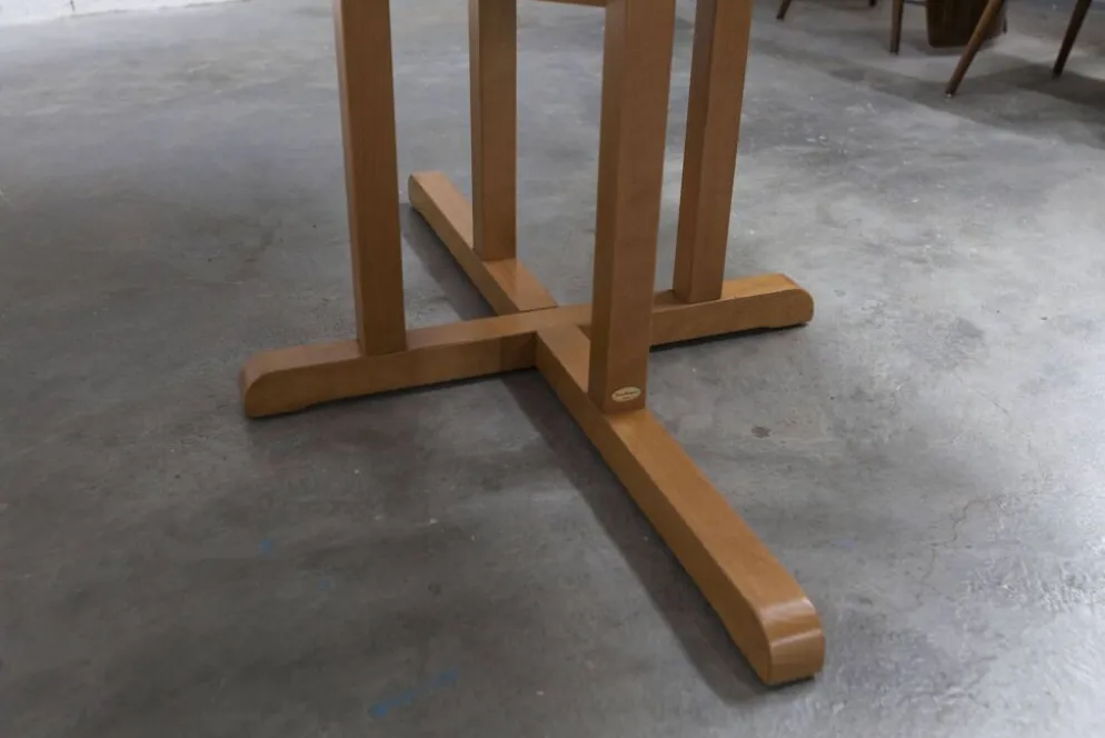 Rare set de 6 tables Baumann 1990, 80x120 et demi lune 120cm