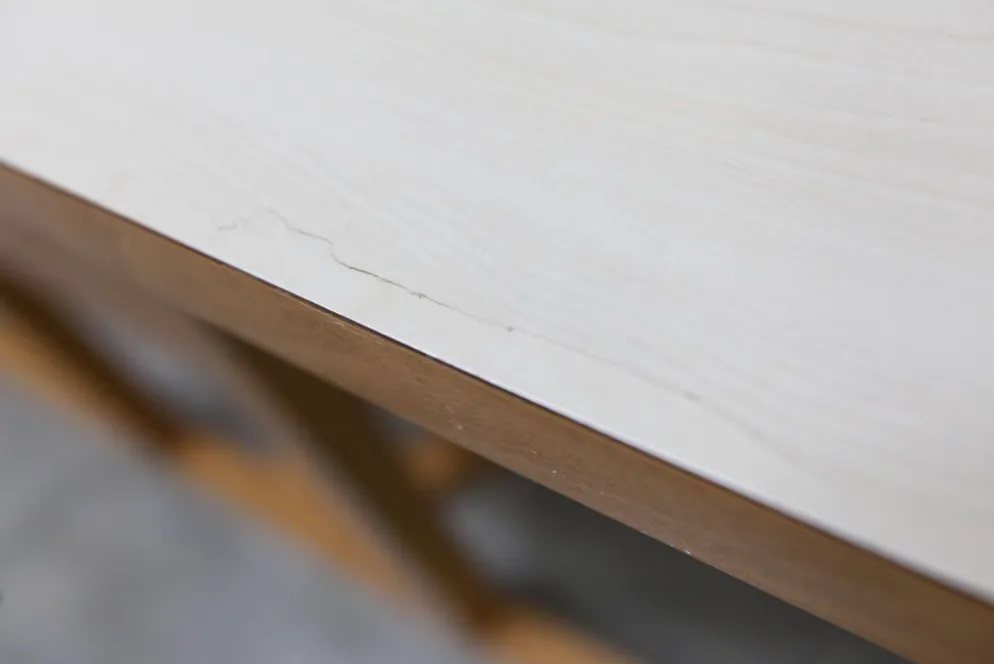 Rare set de 6 tables Baumann 1990, 80x120 et demi lune 120cm