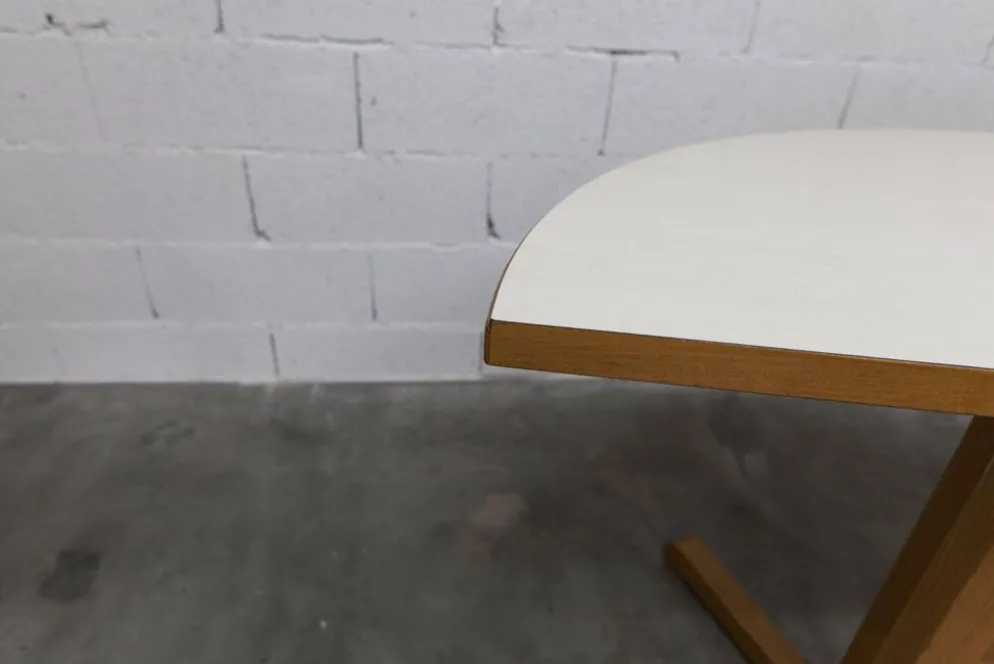 Rare set de 6 tables Baumann 1990, 80x120 et demi lune 120cm
