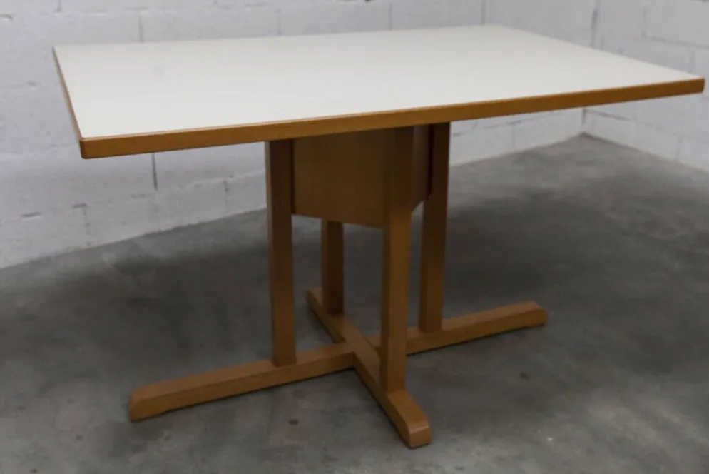Rare set de 6 tables Baumann 1990, 80x120 et demi lune 120cm