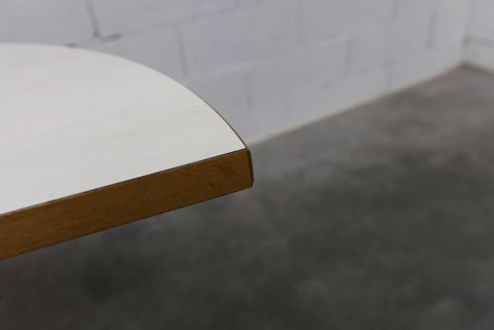 Rare set de 6 tables Baumann 1990, 80x120 et demi lune 120cm
