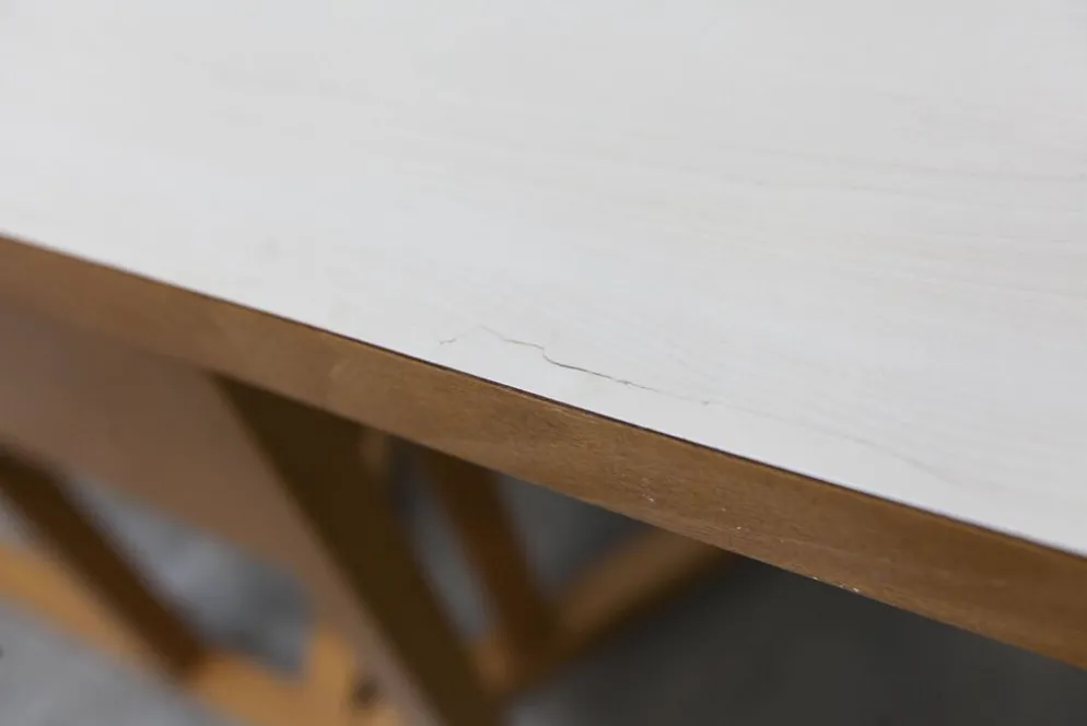 Rare set de 6 tables Baumann 1990, 80x120 et demi lune 120cm