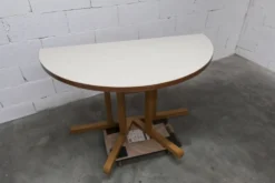 Rare set de 6 tables Baumann 1990, 80x120 et demi lune 120cm