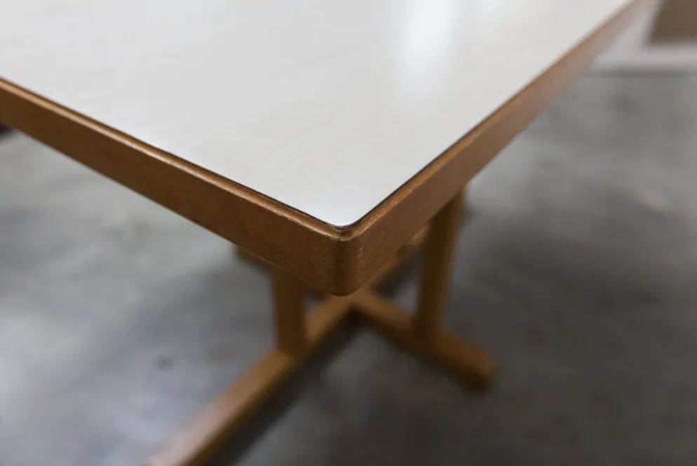 Rare set de 6 tables Baumann 1990, 80x120 et demi lune 120cm