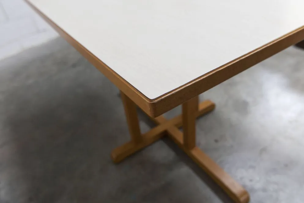 Rare set de 6 tables Baumann 1990, 80x120 et demi lune 120cm