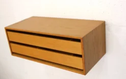 Rare table de nuit flottante en bois de chêne avec tiroirs - Danemark 70