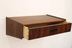 Rare table de nuit flottante en palissandre avec tiroir * Danemark 70 * bon état