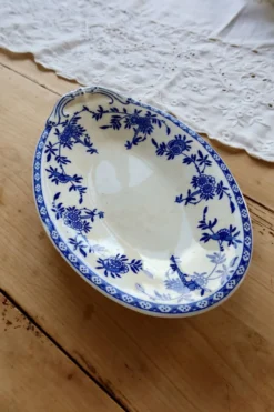 Ravier ancien porcelaine de Dresde bleu blanc – Plat à hors-d'œuvre baroque