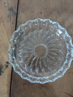 Ravier en verre ciselé
