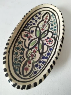 Ravier marocain en céramique émaillée style artisanat de Safi