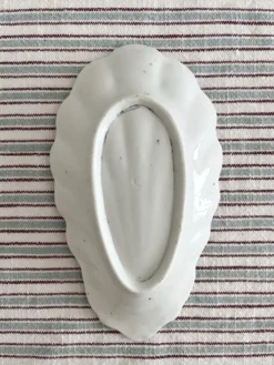 Ravier ramequin coquillage en porcelaine ancienne