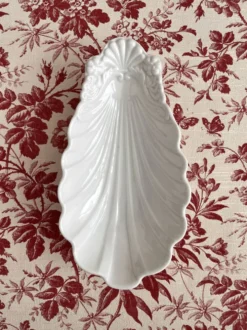 Ravier ramequin coquillage en porcelaine ancienne