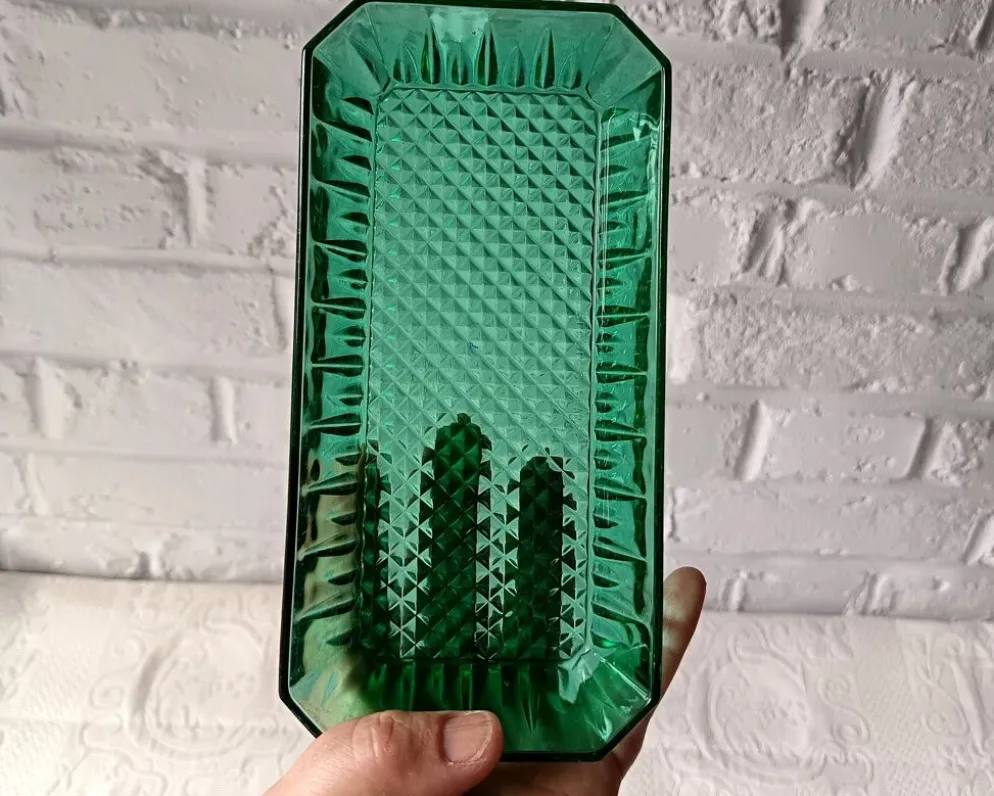 3 raviers Arcoroc en verre moulé vert émeraude vintage