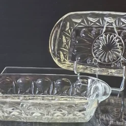2 raviers/ramequins en verre transparent à oreilles en très bon état
