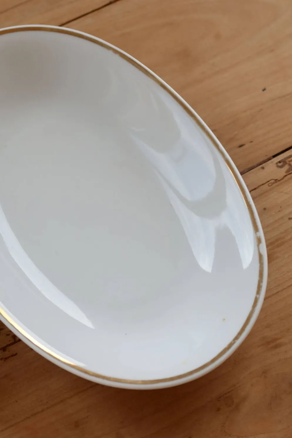 Raviers vintage en porcelaine blanche et liseré doré