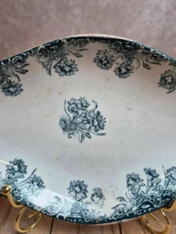 Ravier terre de fer Sté Amandinoise – modèle Oeillets – décor bleu ancien