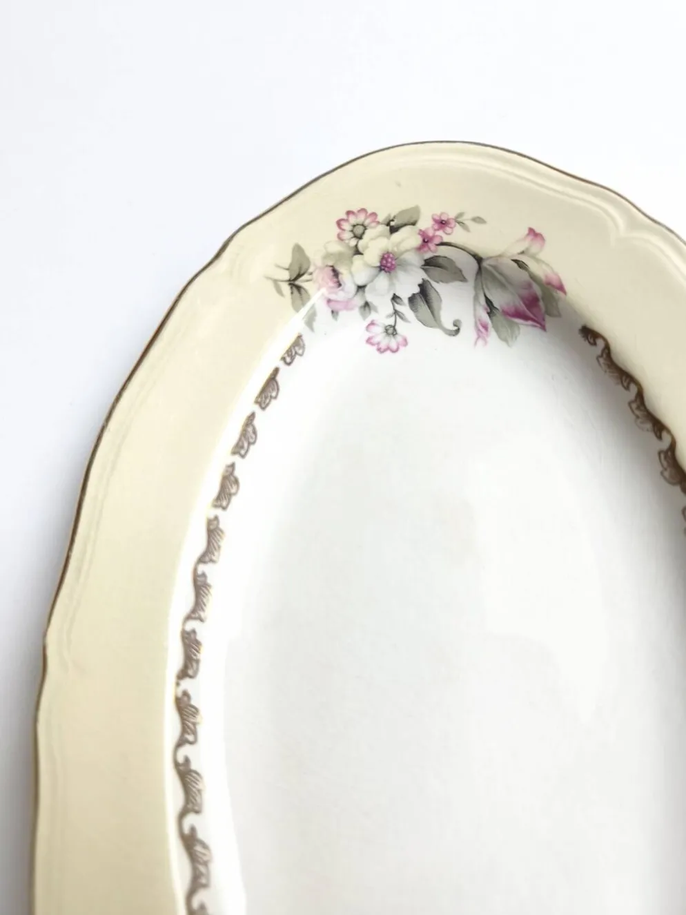 Ravier vintage L'Amandinoise modèle Paola blanc crème fleurs