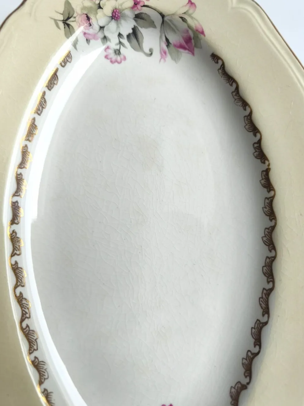 Ravier vintage L'Amandinoise modèle Paola blanc crème fleurs