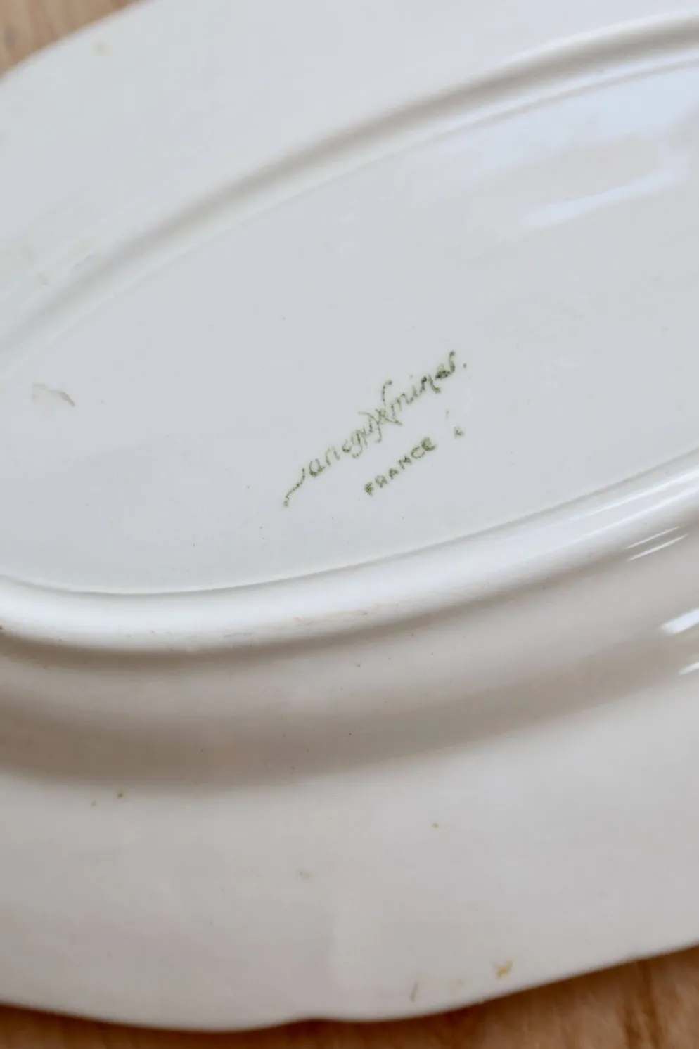 Ravier vintage Sarreguemines faïence ivoire – Marli chantourné