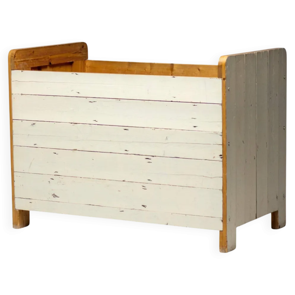 Reclaimed wood bench by Piet Hein Eek