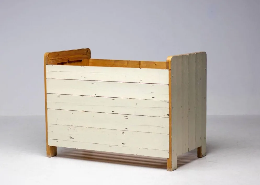 Reclaimed wood bench by Piet Hein Eek