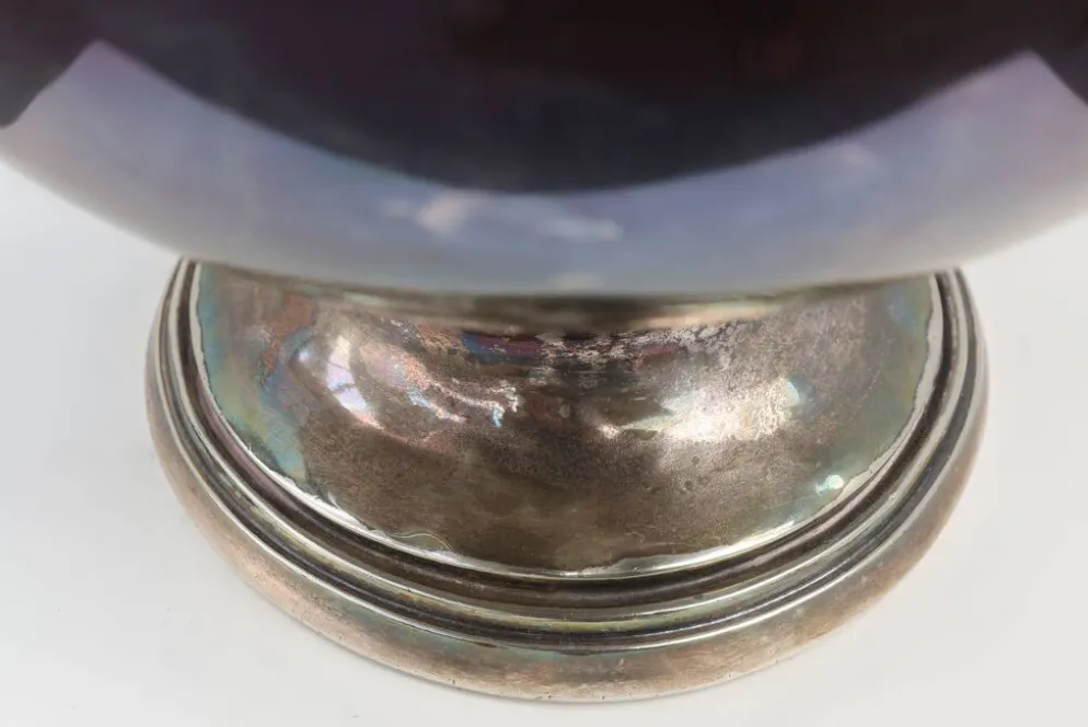 Refroidisseur à champagne en argent massif Art déco avec surface patinée, France années 1920.