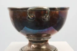 Refroidisseur à champagne en argent massif Art déco avec surface patinée, France années 1920.