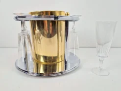 Refroidisseur à champagne en laiton avec porte-verres et flûtes en cristal par Hans Turnwald pour Freddotherm, Allemagne, années 1960, ensemble de 7.