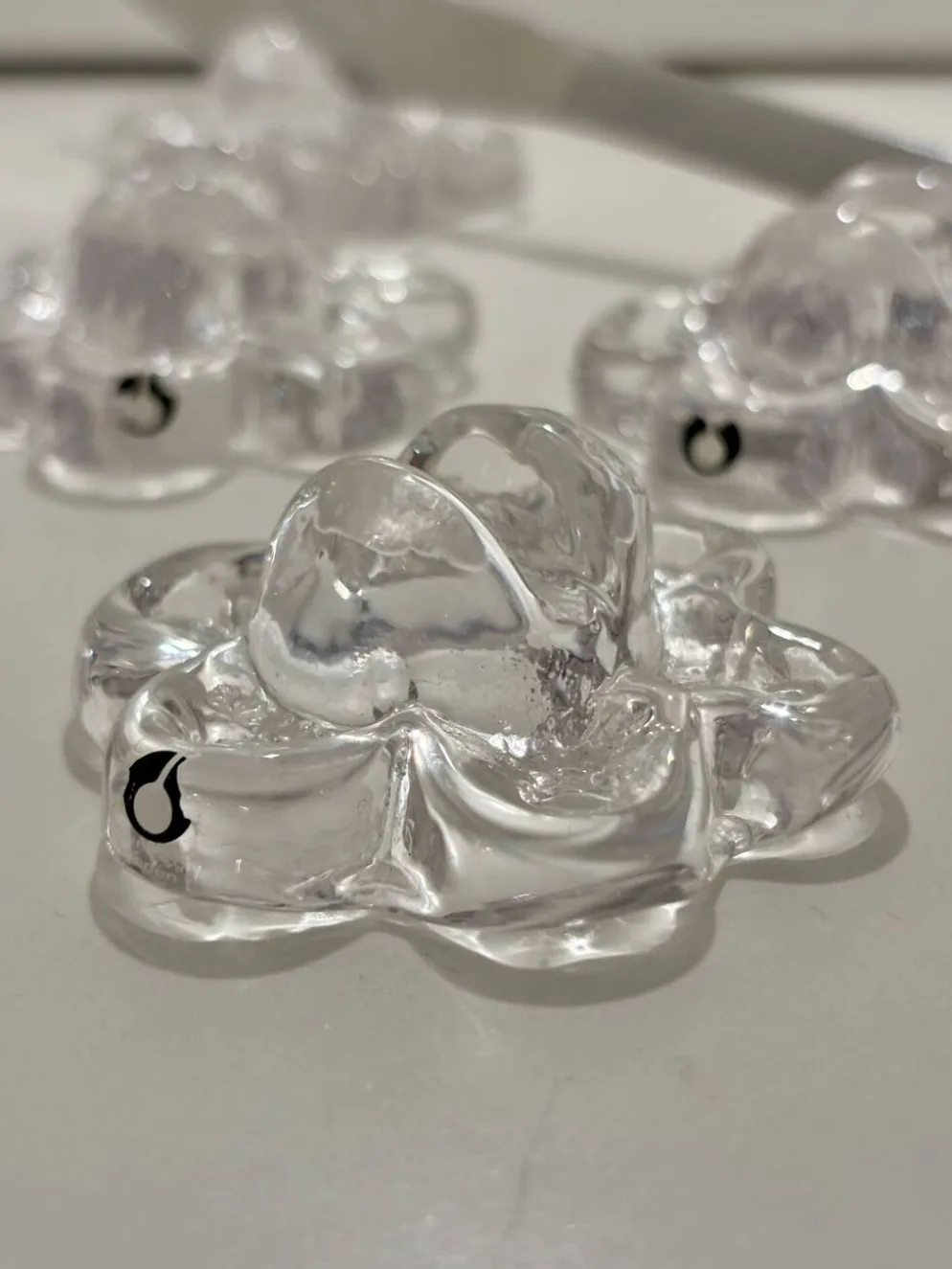 4 Repose-couteaux en verre transparent - Pukkeberg - Suède - 1970