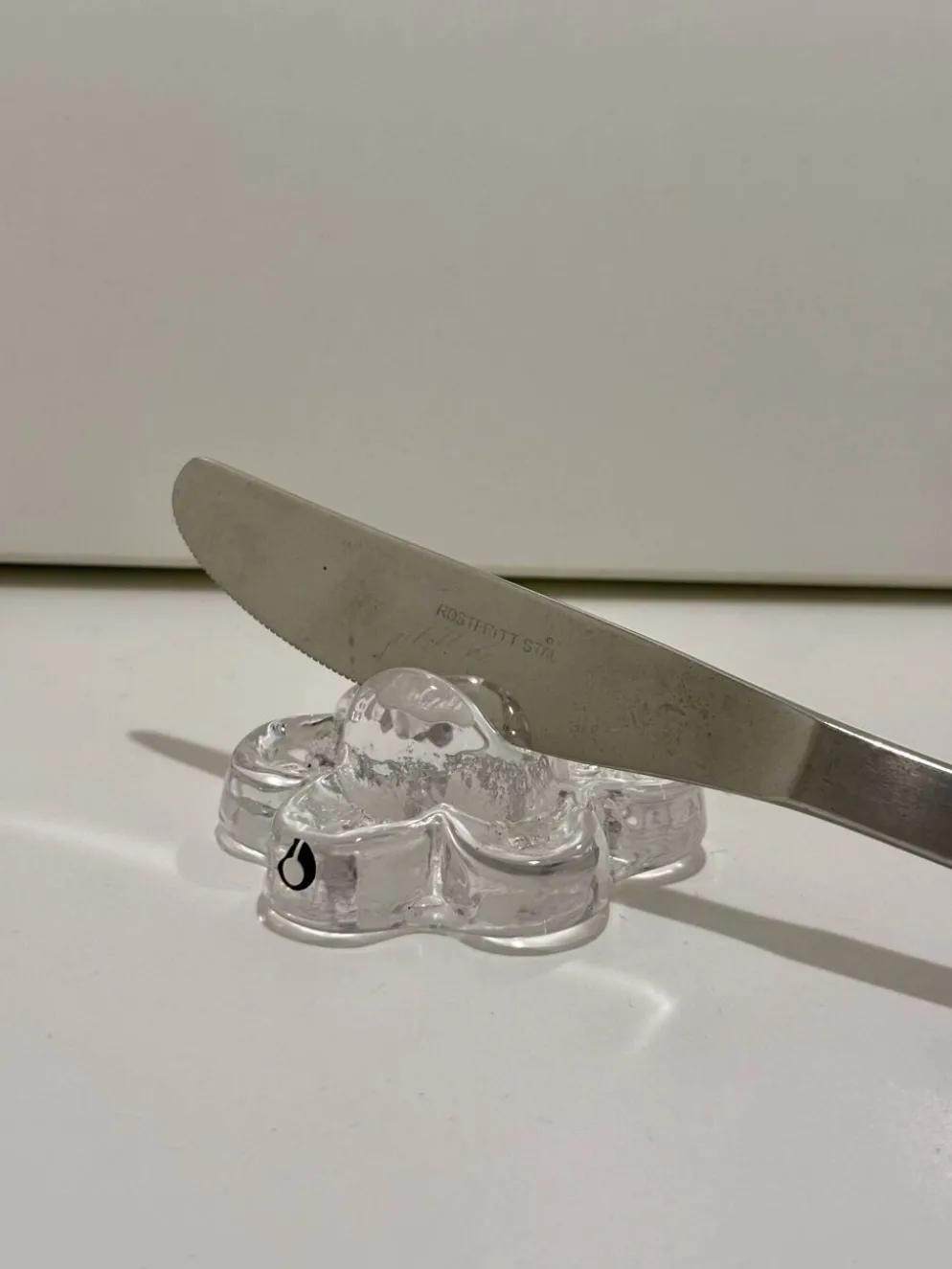 4 Repose-couteaux en verre transparent - Pukkeberg - Suède - 1970